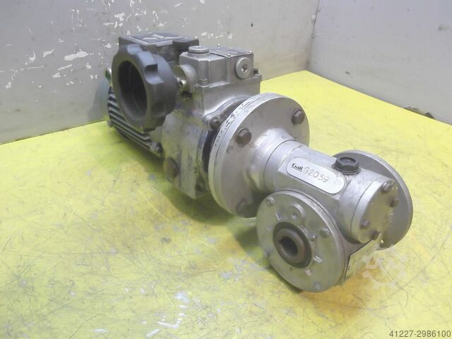 Regelbarer Getriebemotor 0,37 kW 24-115 U/min MOTOVARIO TKF/2