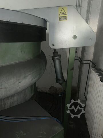 Vibratory finishing machine Rösler