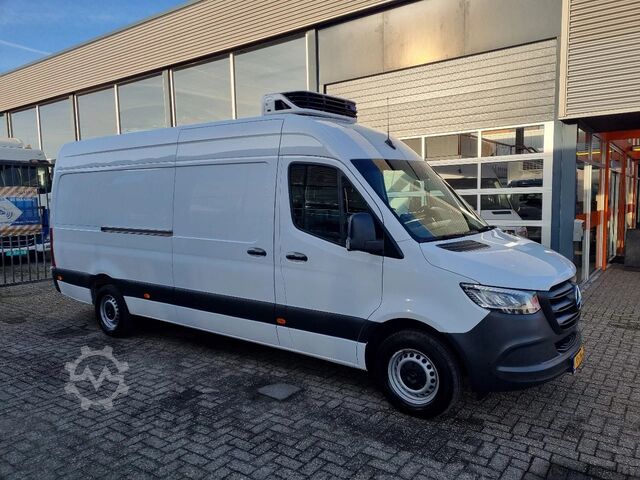 Refrigerated/freezer transport (delivery van) Mercedes-Benz Sprinter 317 CDI Maxi Koelwagen Bitemp Xarios 3...