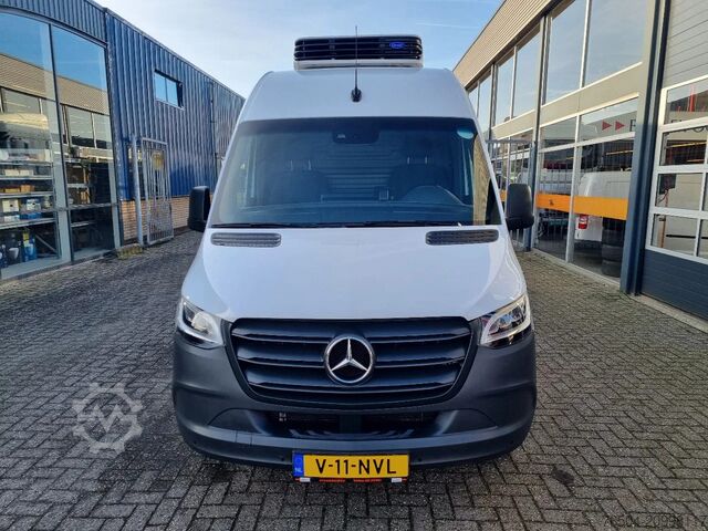 Refrigerated/freezer transport (delivery van) Mercedes-Benz Sprinter 317 CDI Maxi Koelwagen Bitemp Xarios 3...