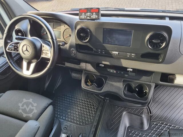 Refrigerated/freezer transport (delivery van) Mercedes-Benz Sprinter 317 CDI Maxi Koelwagen Bitemp Xarios 3...