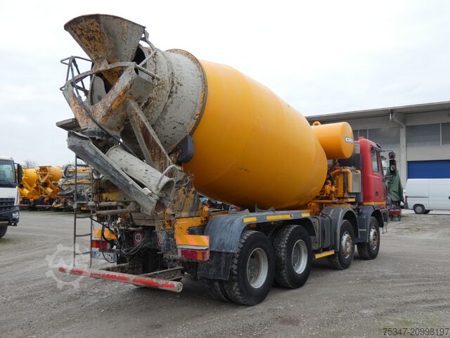 Concrete mixer truck Astra HD8 8448