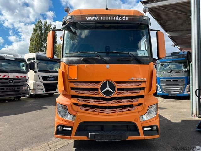 Standard tractor unit MERCEDES-BENZ Actros 1845 Nebenantrieb Schubbodenhydraulik ACC
