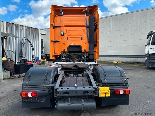 Standard tractor unit MERCEDES-BENZ Actros 1845 Nebenantrieb Schubbodenhydraulik ACC