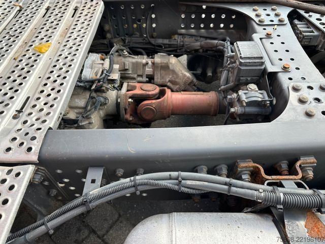 Standard tractor unit MERCEDES-BENZ Actros 1845 Nebenantrieb Schubbodenhydraulik ACC