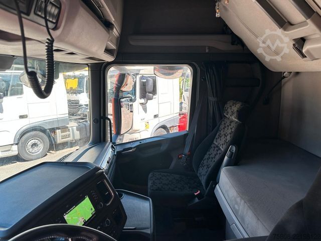 Standard tractor unit SCANIA S500 Retarder Tank 1000L ACC Standklima