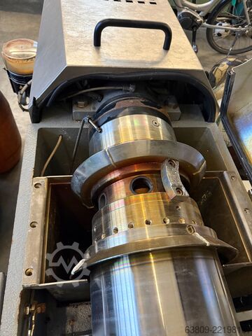 DECANTER centrifuge separator GEA Westfalia OCE 305-01-32
