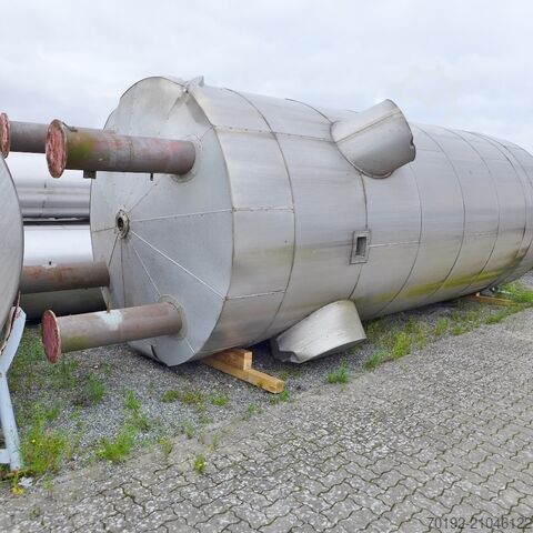 30000 Liter heiz-/kühlbarer Behälter aus V2A  9226