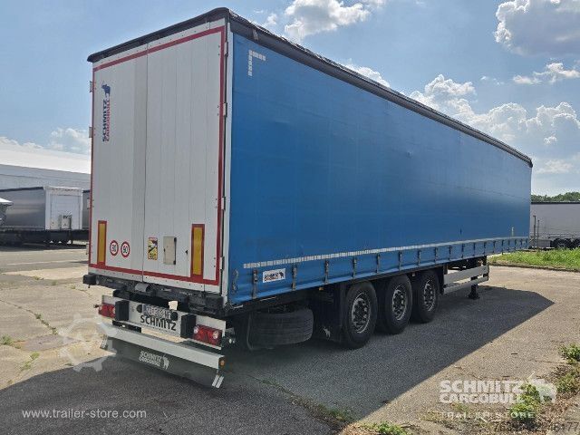 Open semitrailer with tarp Schmitz Cargobull Semitrailer Curtainsider Standard