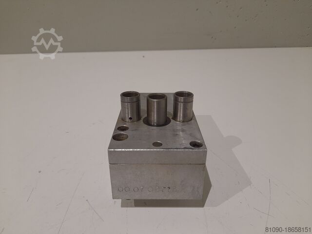 DRILLING HEAD 3 SPINDLES 136X80  