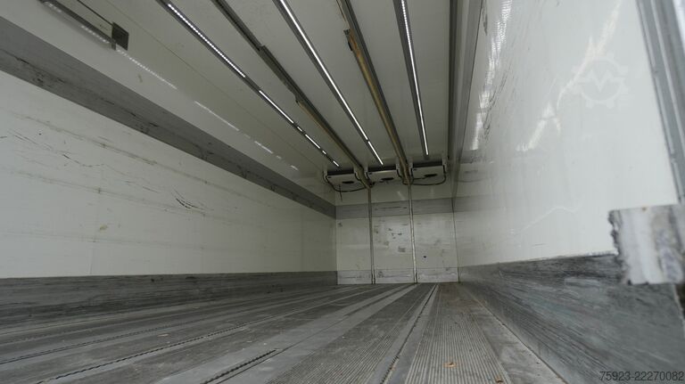 Refrigerated/frozen transport Volvo FE 280 Frigo truck 592.200km