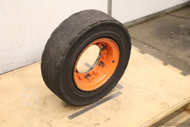 Solid rubber tires, 2 pieces Solideal Magnum 6.00-9