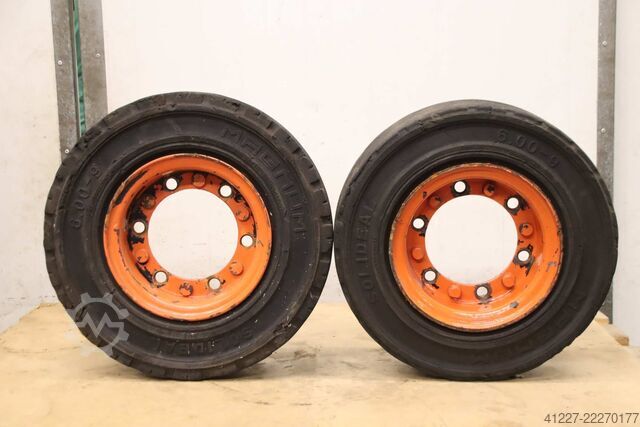 Solid rubber tires, 2 pieces Solideal Magnum 6.00-9