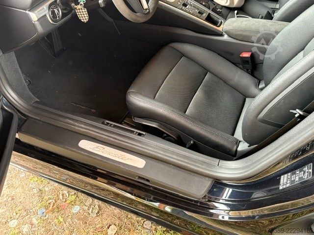 Van PORSCHE 718 Boxster