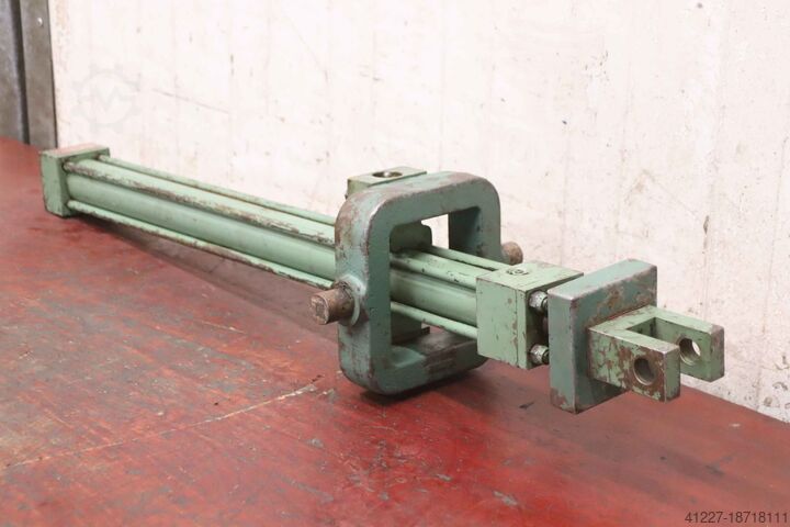 Hydraulic cylinder Milwaukee H-73 Hub 600 mm