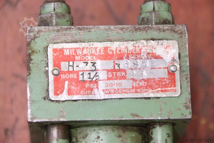 Hydraulic cylinder Milwaukee H-73 Hub 600 mm