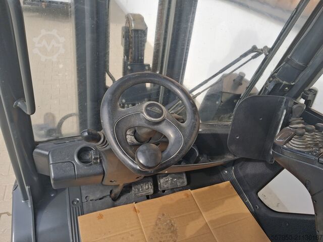 Frontstapler Linde H 30 Diesel Triplex Zinkenverstellgerät