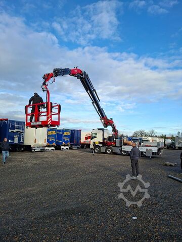 Flatbed truck VOLVO FH 500 8x2 mit F990RA.2.28 L616 V30