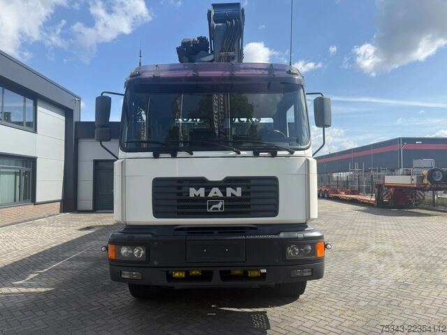 Crane truck MAN 26.314 T 39  PK 52000 ELWA Dakdekkers / montage...