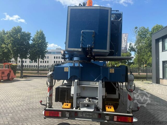 Crane truck MAN 26.314 T 39  PK 52000 ELWA Dakdekkers / montage...