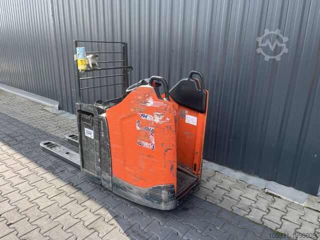 Electric Pallet Truck BT LPE200