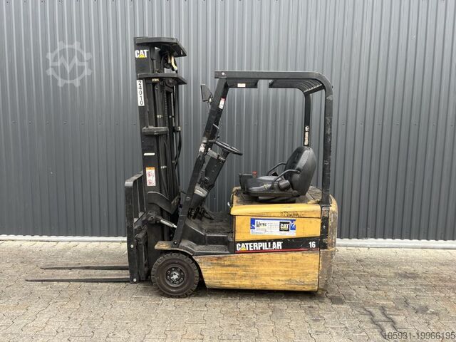 Electric 3-wheel forklift Caterpillar EP16KT