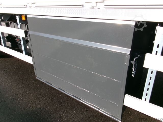 Beverage truck MAN 26.480 TGX*7,7 m Schwenkwand*LBW*Ret.*Lift/Lenk