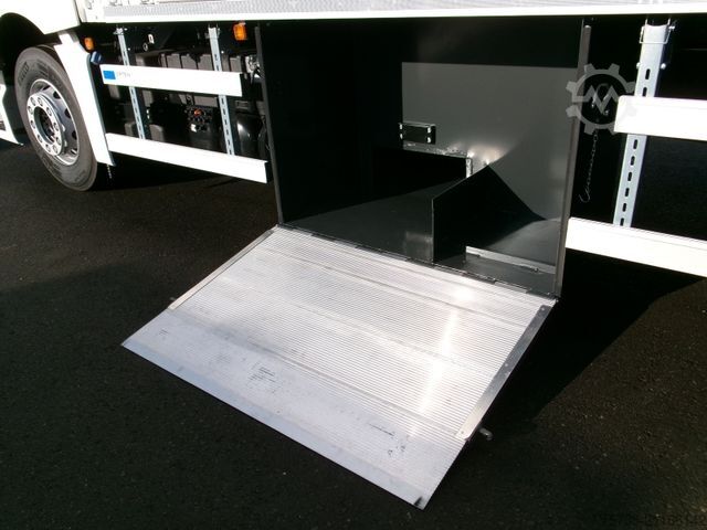 Beverage truck MAN 26.480 TGX*7,7 m Schwenkwand*LBW*Ret.*Lift/Lenk