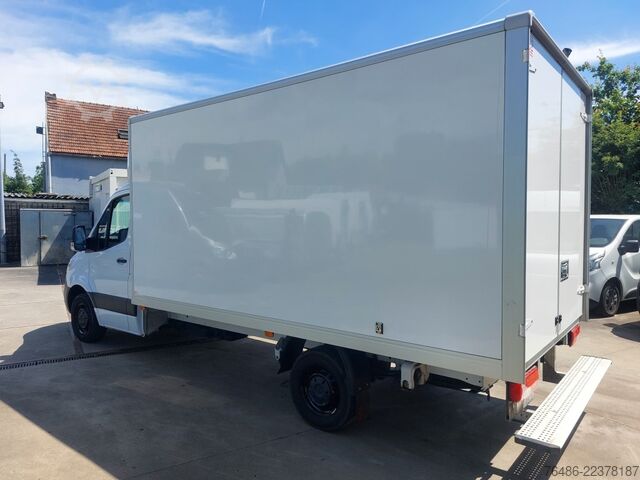 Kastenwagen mit Kofferaufbau Mercedes Sprinter 317CDI automaat koffer deuren