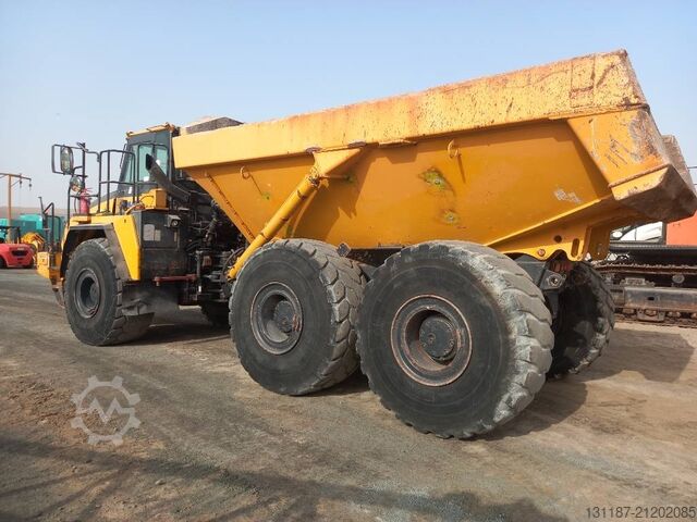 Dumper Komatsu HM400-3R (4 pcs available in Abu Dhabi)