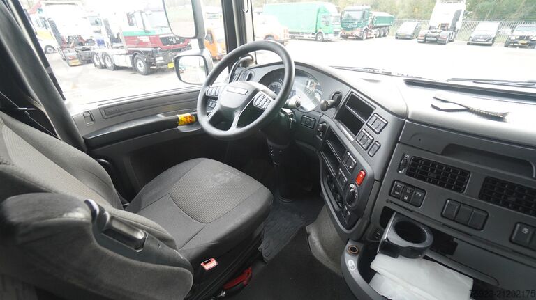 Standard-SZM DAF XF 460 SSC tractor unit