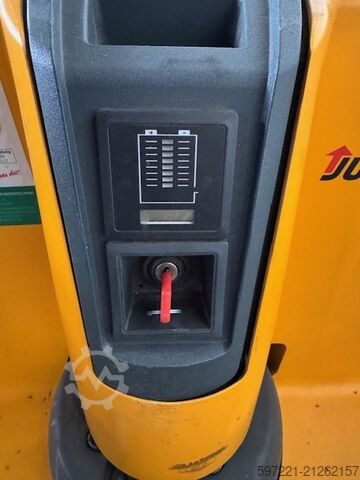 Electric Pallet Trucks Jungheinrich EJE 120