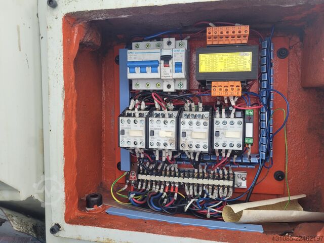 Leit-/Zugspindeldrehmaschine Sumore SP 2114