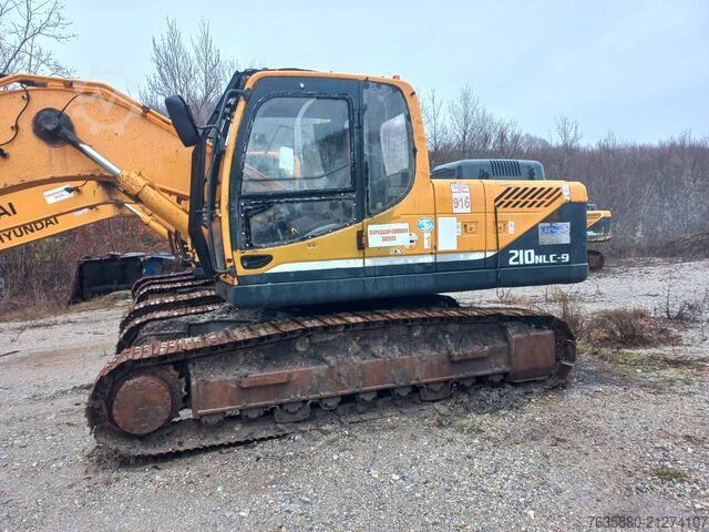 Chain excavator Hyundai Robex 210NLC-9