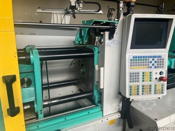 Spritzgießmaschine Arburg 320K 700-250