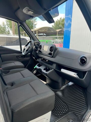 Kastenwagen hoch MERCEDES-BENZ Sprinter 215 9G-TR HOCH+LANG KLIMA 3-SITZ KAMERA