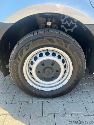Kastenwagen hoch MERCEDES-BENZ Sprinter 215 9G-TR HOCH+LANG KLIMA 3-SITZ KAMERA
