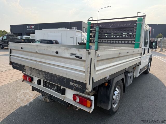Transporter mit Kipper PEUGEOT Boxer DoKa Dreiseitenkipper L3 BlueHDi AHK E6