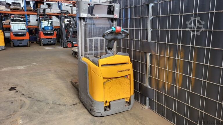 Hochhubwagen Jungheinrich ERC220 // Elektro // Freisichtmast // baugleiche G