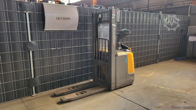 Hochhubwagen Jungheinrich ERC220 // Elektro // Freisichtmast // baugleiche G