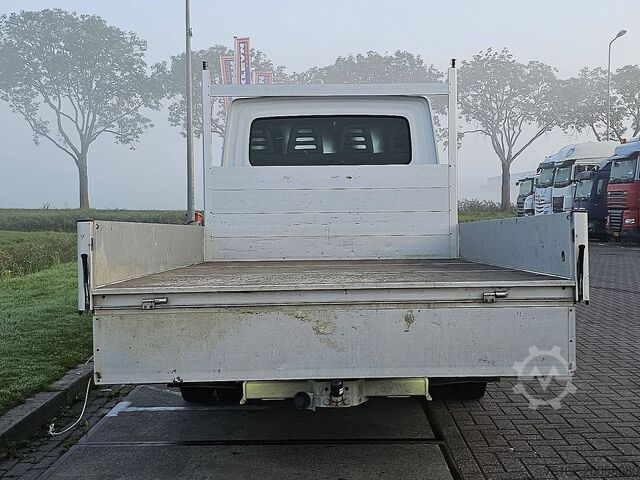 Loading platform IVECO DAILY 35C18  3.0Ltr 180Pk