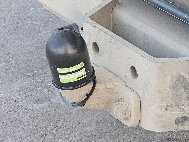 Loading platform IVECO DAILY 35C18  3.0Ltr 180Pk