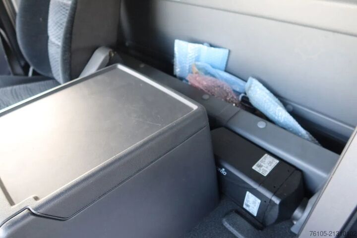 Koffer Mercedes-Benz Atego 1223 1223 L  Bak + Klep Bar 3000 KG