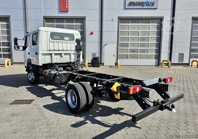 Truck chassis Fuso Canter 6C18 Doka 4x4