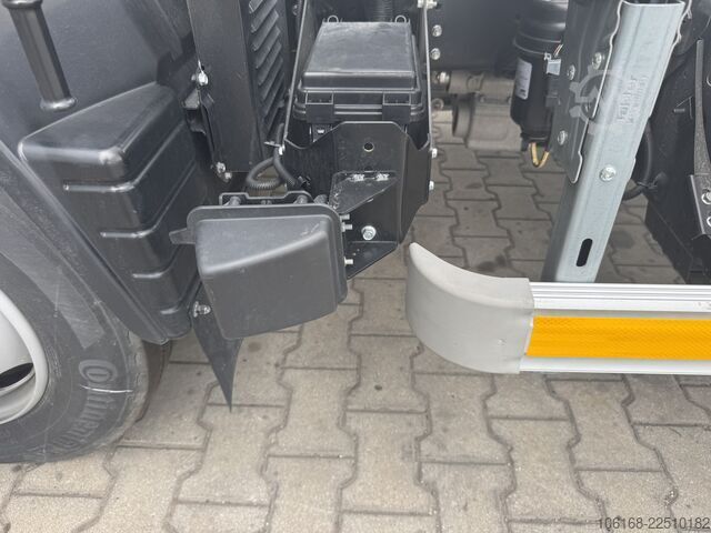 Telehoist load lugger van Fuso Canter 7C18 Abrollkipper 2026