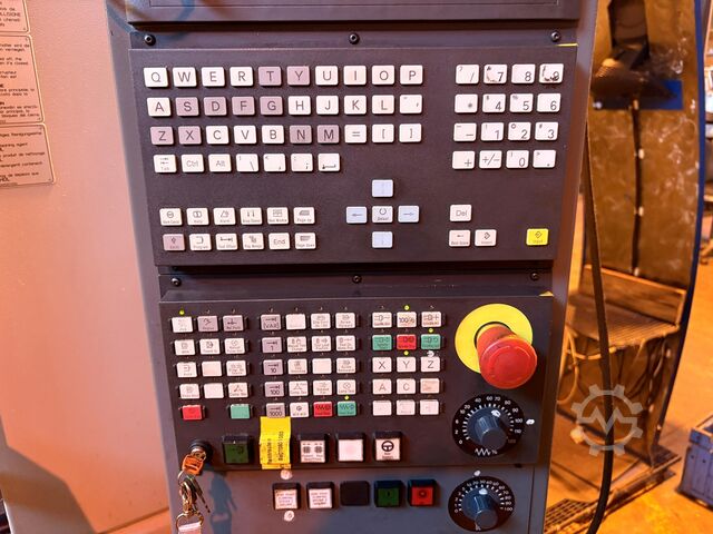 Fünf-Achs-Bearbeitungszentrum CHIRON MILL 800