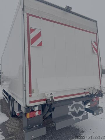 Kühlkoffer-LKW Volvo 