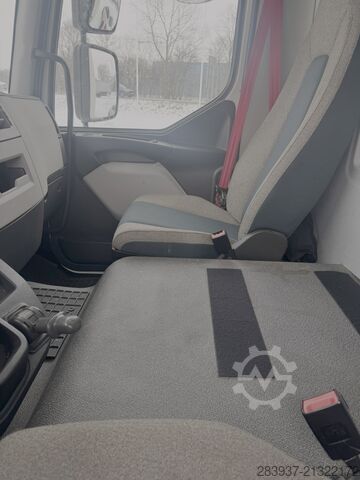 Kühlkoffer-LKW Volvo 