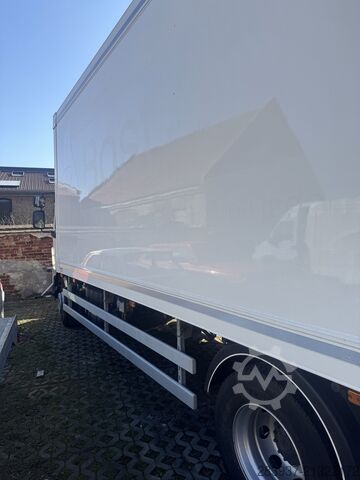 Refrigerated truck Volvo 