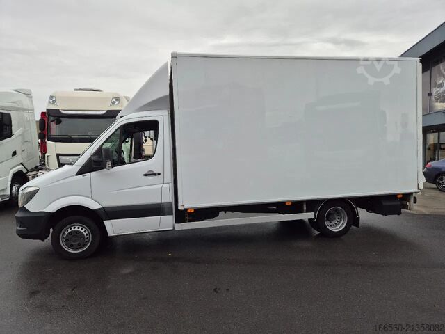 Box truck Mercedes-Benz SPRINTER 516 CDI